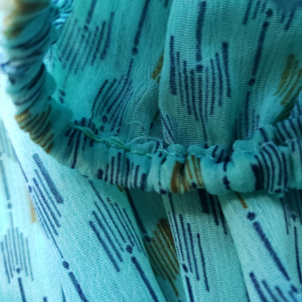 Mossimo Blouse 3/4 Sleeve. - Picture 6 of 7